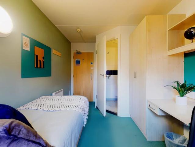 Room for rent in Greenwich Town Centre, Greater London