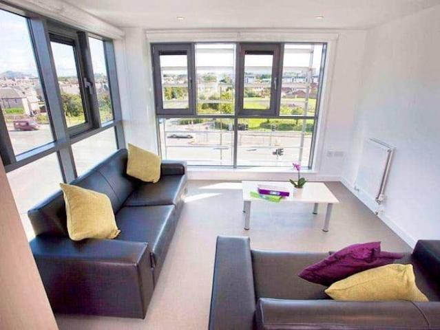 Room for rent in Granton Mains, Scotland
