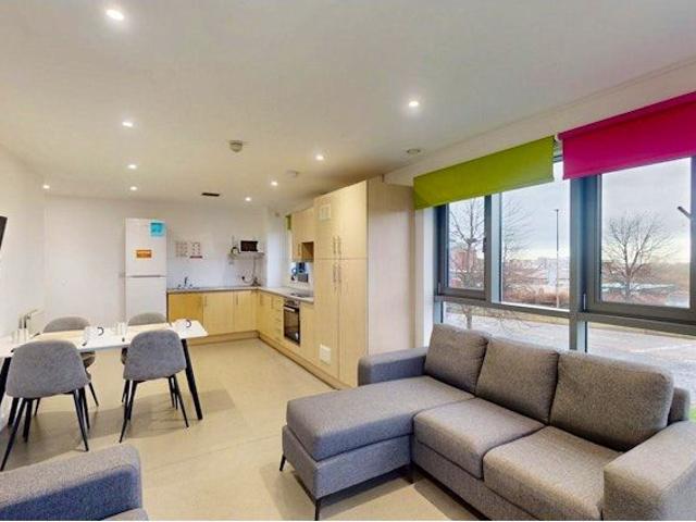 Room for rent in Granton Mains, Scotland