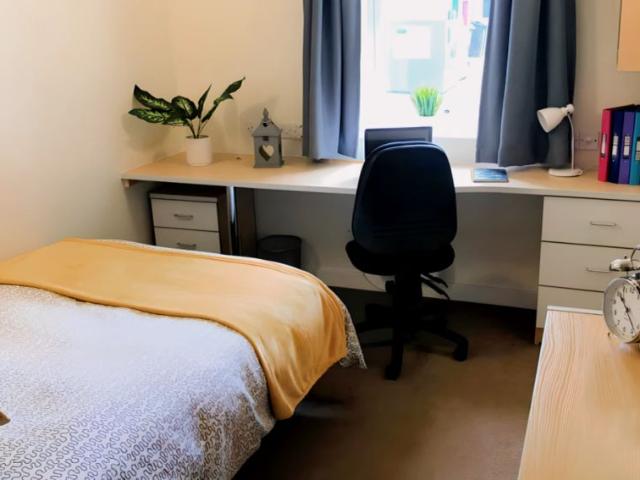 Room for rent in Great Horton, West Yorkshire