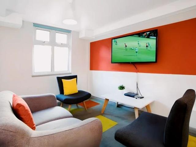 Room for rent in Bede Island, Old Wharf
