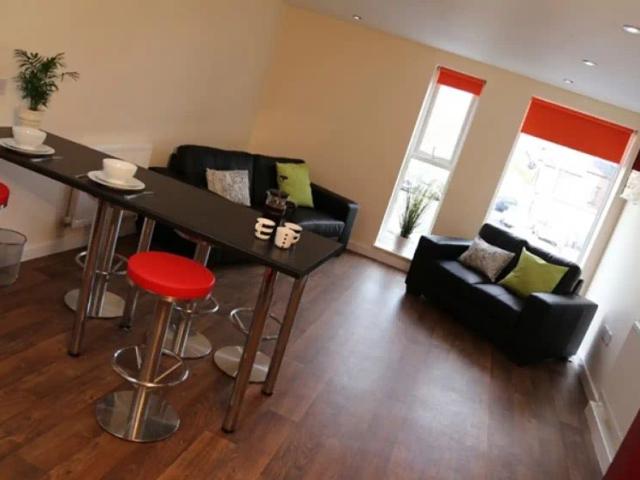 Room for rent in Northgate Village, Two Mills