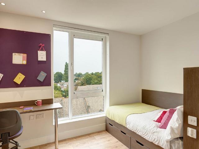 House for rent in Surbiton, Greater London