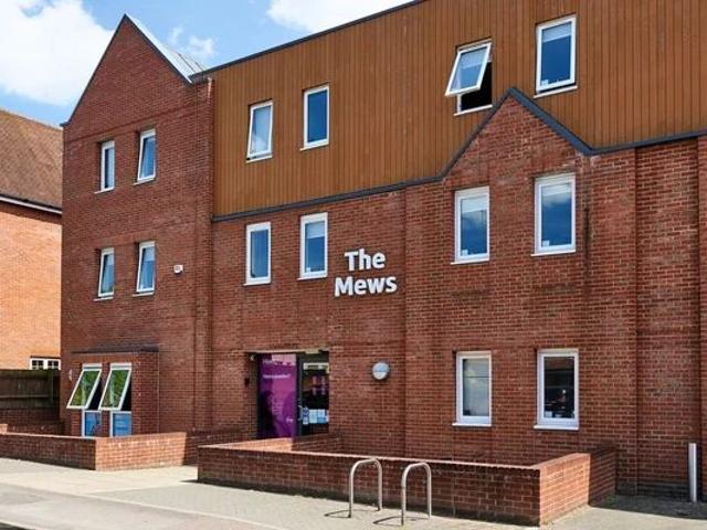 Room for rent in Cowley Marsh, The Slade