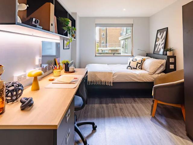 Room for rent in Farringdon, Greater London