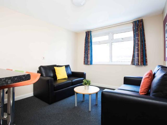Room for rent in Highfields, Old Wharf