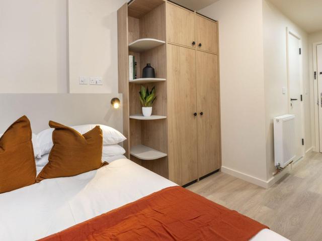 Room for rent in Glyndon, Greater London