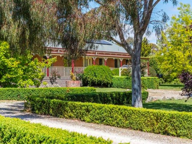 House for sale in Newham, Victoria