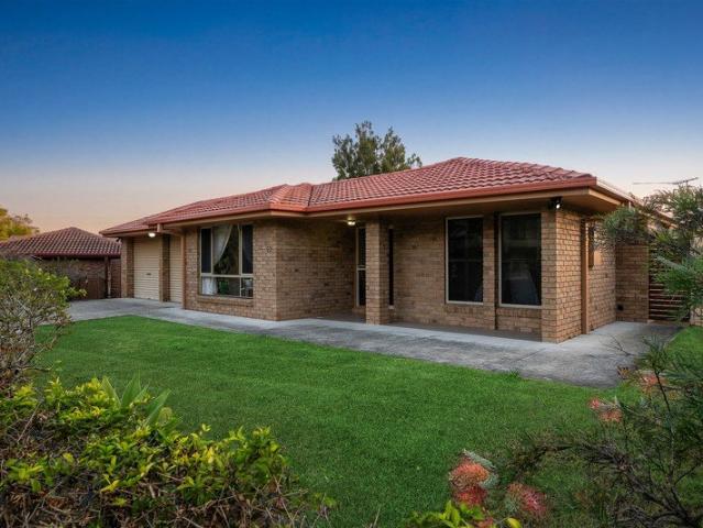 House for sale in Chapel Hill, Greater Brisbane