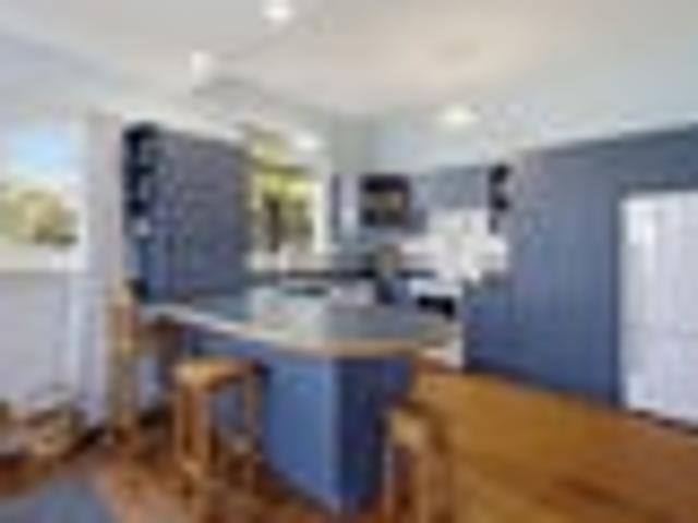 House for sale in North Linwood, Linwood-Central-Heathcote Community