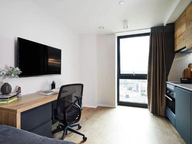 Studio for rent in Woodhouse, West Yorkshire