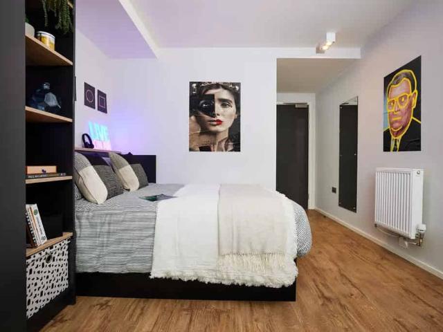 Studio for rent in Metchley, Birmingham
