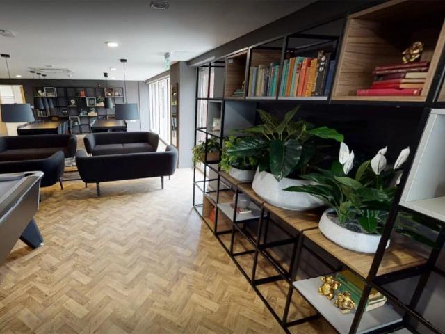 Studio for rent in Newcastle-under-Lyme, Staffordshire