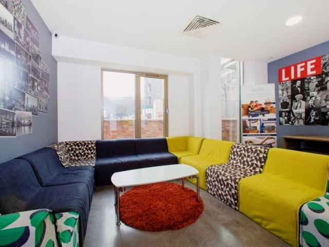 Studio for rent in Newtown, Two Mills