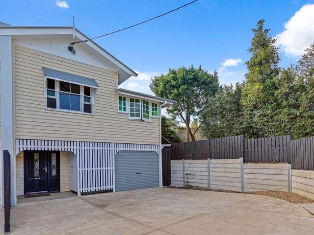 Duplex for sale in Kings Creek, Queensland