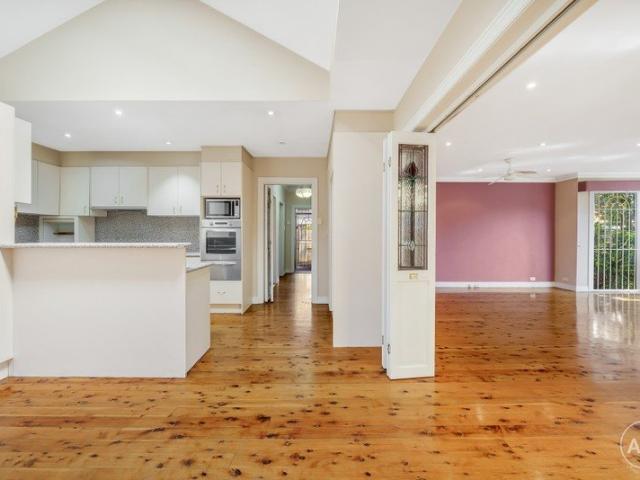 Duplex for rent in Sydney, New South Wales