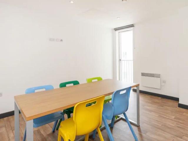 Room for rent in West Hoe, Mount Wise