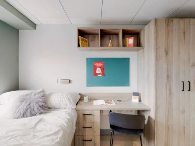 Studio for rent in SA1 Swansea Waterfront, Nangreaves
