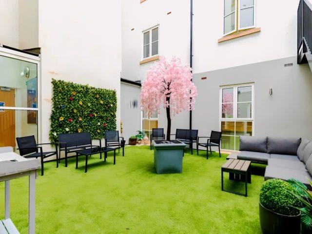 Studio for rent in Watergate, Devon