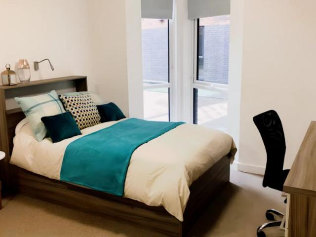 Studio for rent in Stoke, Stoke-on-Trent