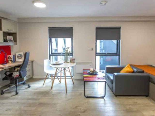 Studio for rent in Cheylesmore, West Midlands