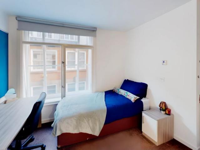 Studio for rent in The Meadows, Haddon