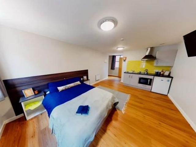 Studio for rent in St Ann's, Haddon