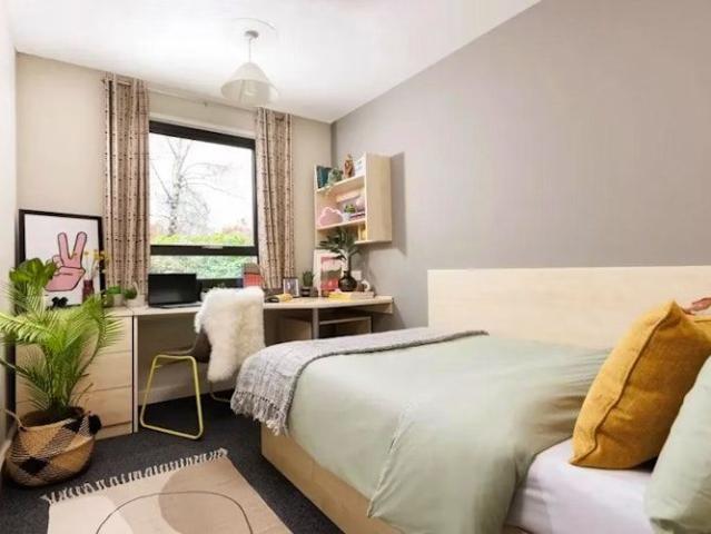 Studio for rent in City Centre, South Yorkshire
