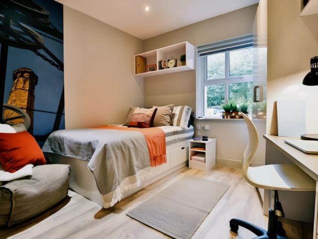 Studio for rent in Huddersfield, West Yorkshire