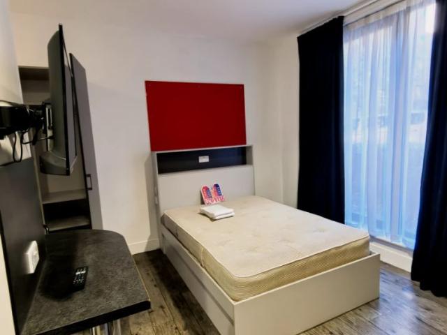 Studio for rent in Fountainbridge, Scotland