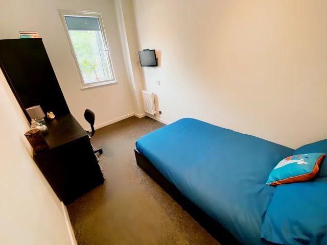 Studio for rent in South Yorkshire