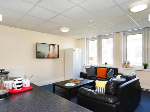 Studio for rent in St Ann's, Haddon