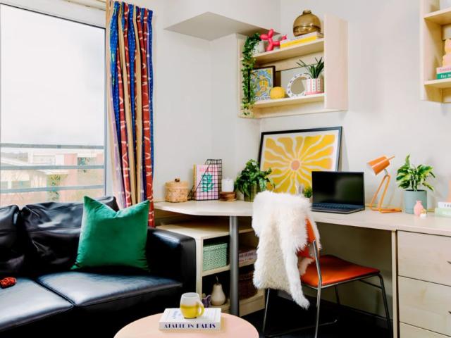 Studio for rent in Bede Island, Old Wharf