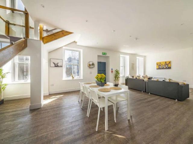 Room for rent in Moorlands, Bare