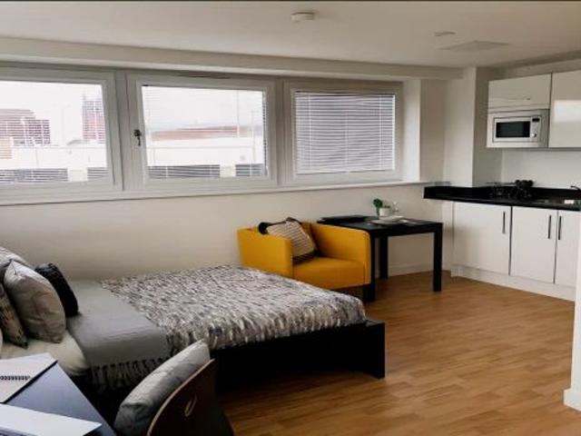 Studio for rent in Butterton, Staffordshire