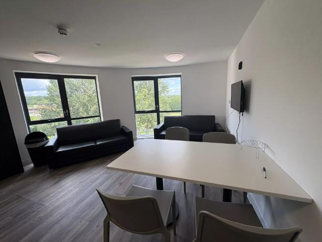 Studio for rent in Woodhouse, West Yorkshire