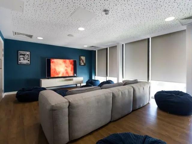 Studio for rent in Bulk, Bare