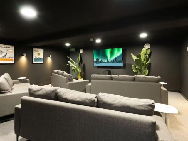 Studio for rent in South Yorkshire