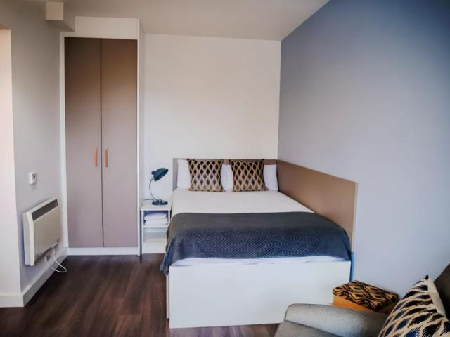 Studio for rent in Gayfield, Broughton