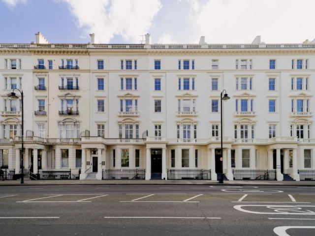 Studio for rent in Brompton, Greater London