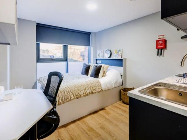 Studio for rent in Merchant City, Scotland