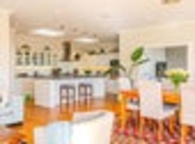House for sale in Chaslands, Canterbury