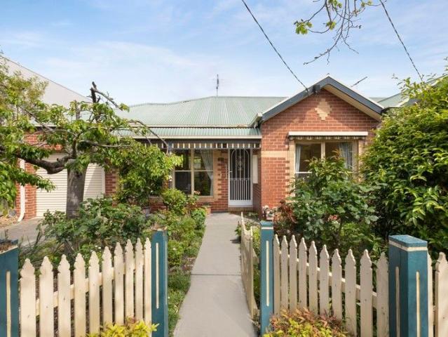 Villa for sale in Camerons Creek, Victoria