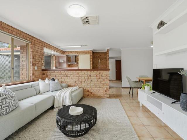 House for rent in Shelley, Western Australia