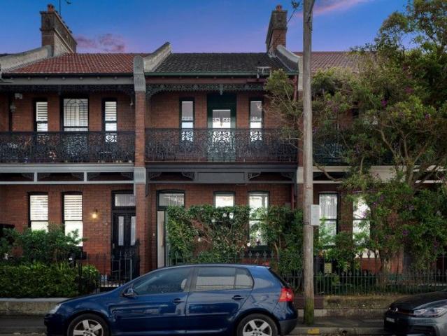 House for sale in Glebe