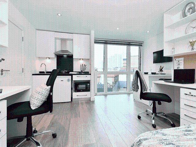 Studio for rent in St Ann's, Haddon