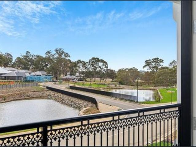 Townhouse for rent in Mount Barker, South Australia