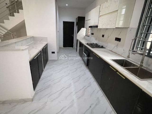 Detached house for sale in Eti Osa, Abuja