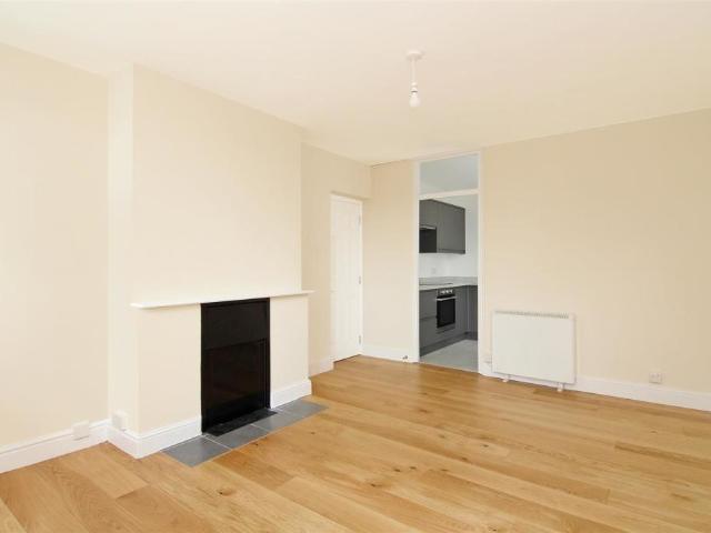 Apartment for rent in Kersfield Estate, Greater London