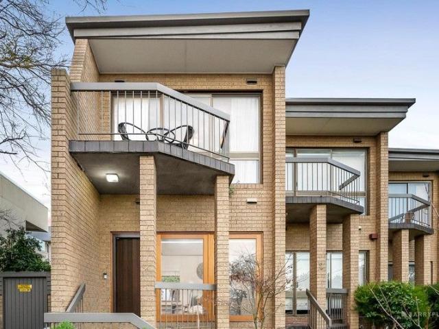 Townhouse for sale in Camerons Creek, Victoria